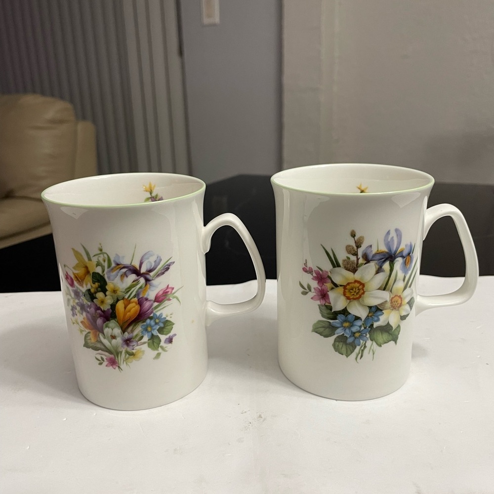 ROSE of ENGLAND Cylinder  Mugs